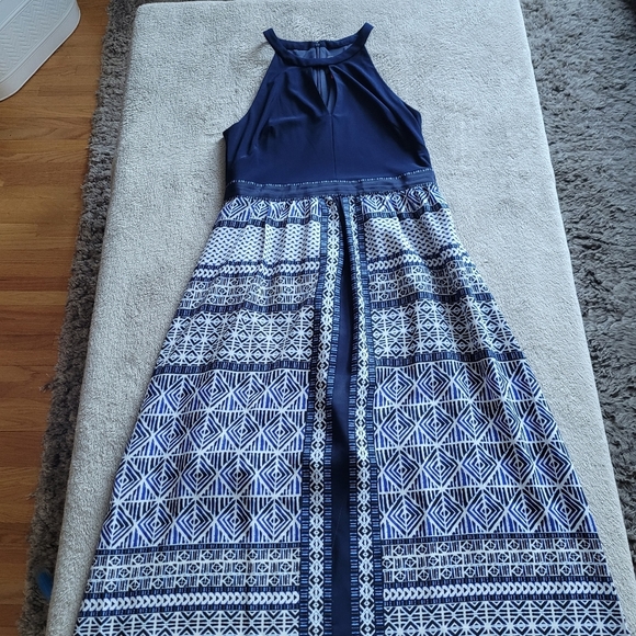 Vince Camuto geometric pattern halter maxi dress size 8 - Picture 6 of 12